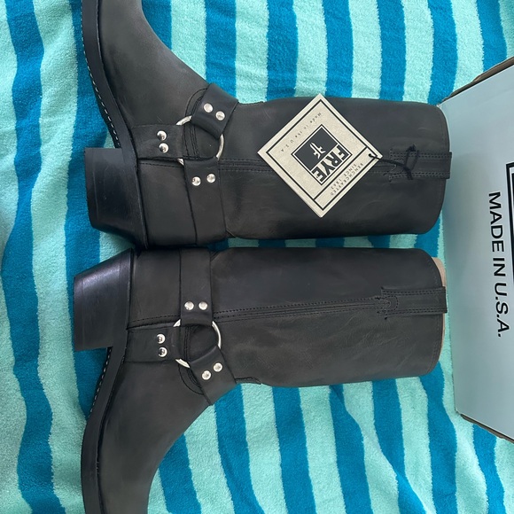 Frye women’s boots - Picture 3 of 7